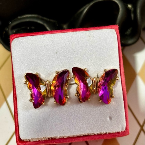 Pink and Gold Butterfly Earrings with Luxurious Gold Accents - Picture 2 of 5